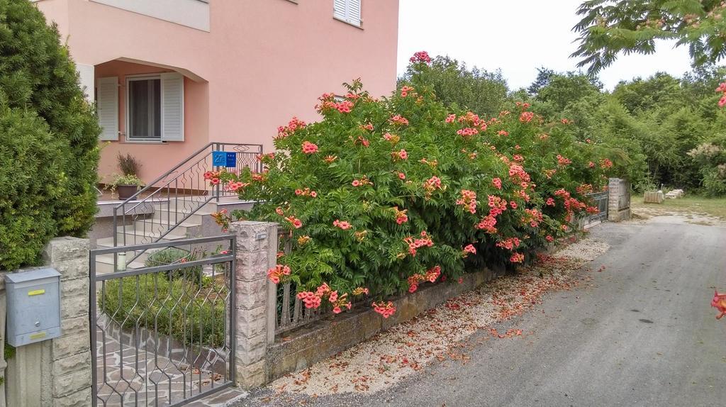 Rina Apartments Лабин Екстериор снимка