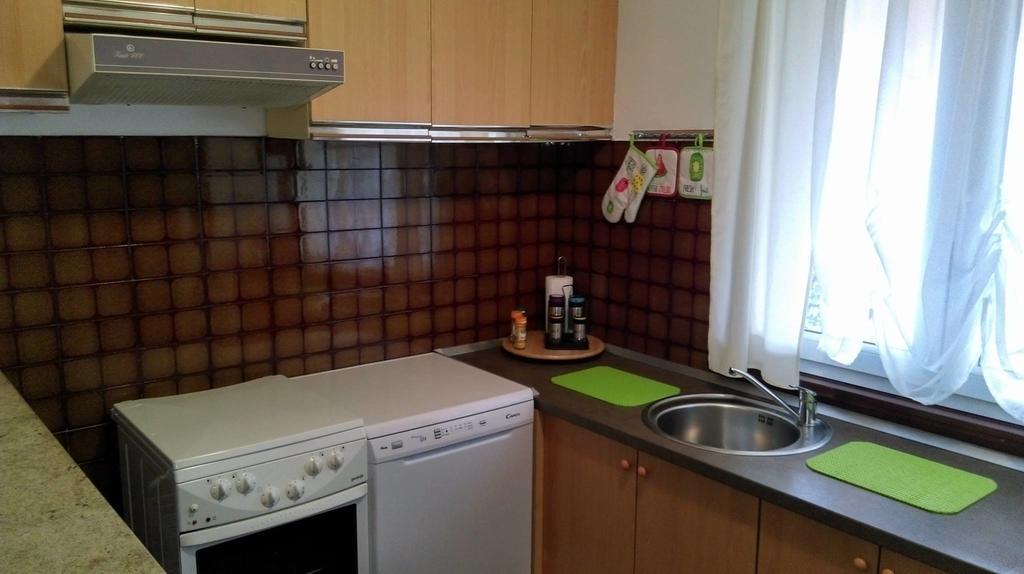 Rina Apartments Лабин Екстериор снимка